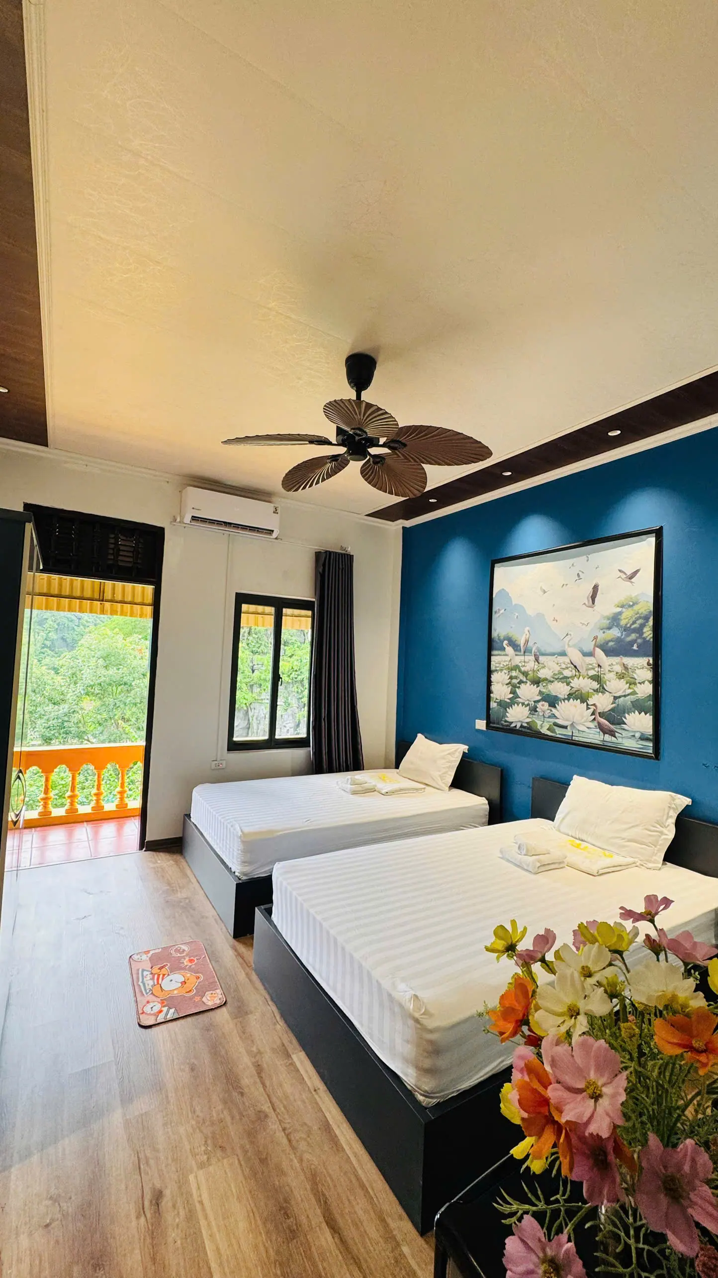 Favos Bích Động — phòng 2 giường đơn hướng núi