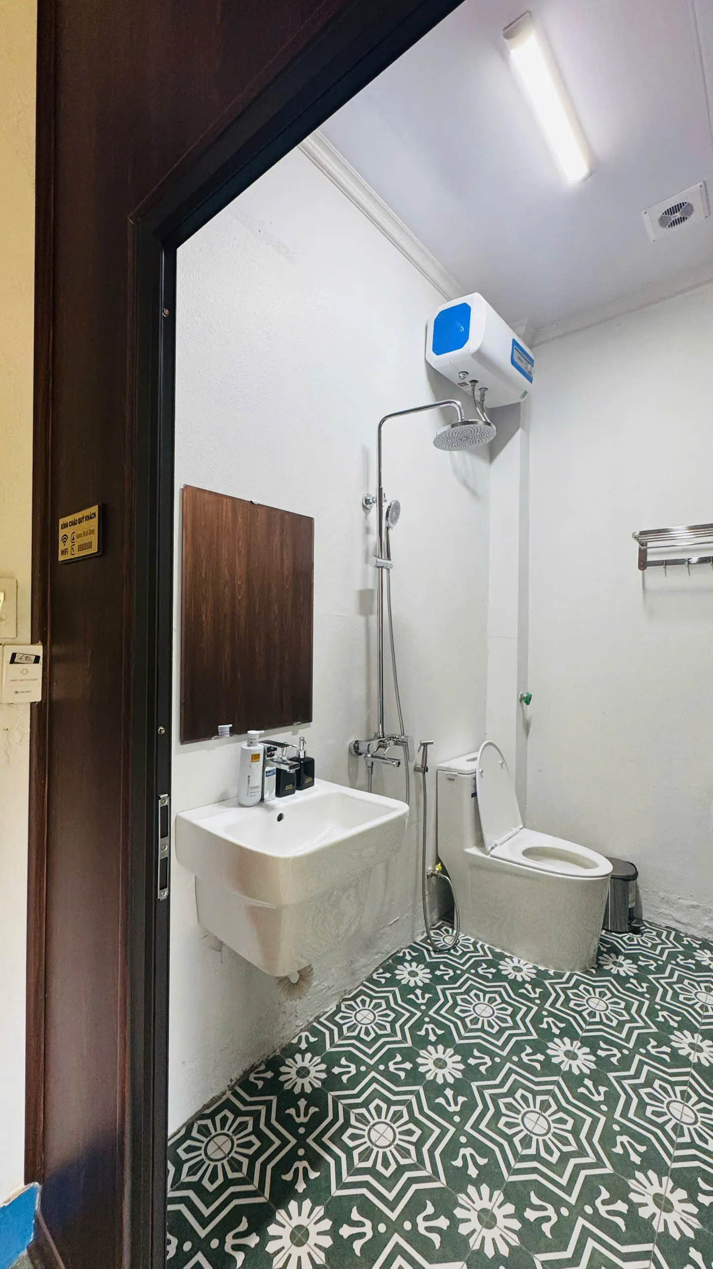 Mountain Double Room 301 — giường đôi